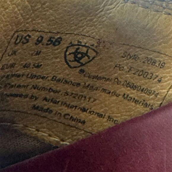 Ariat Red Leather Embroidered Western Clogs Size 9.5B Boho Cowgirl Mule Shoes - Picture 10 of 10